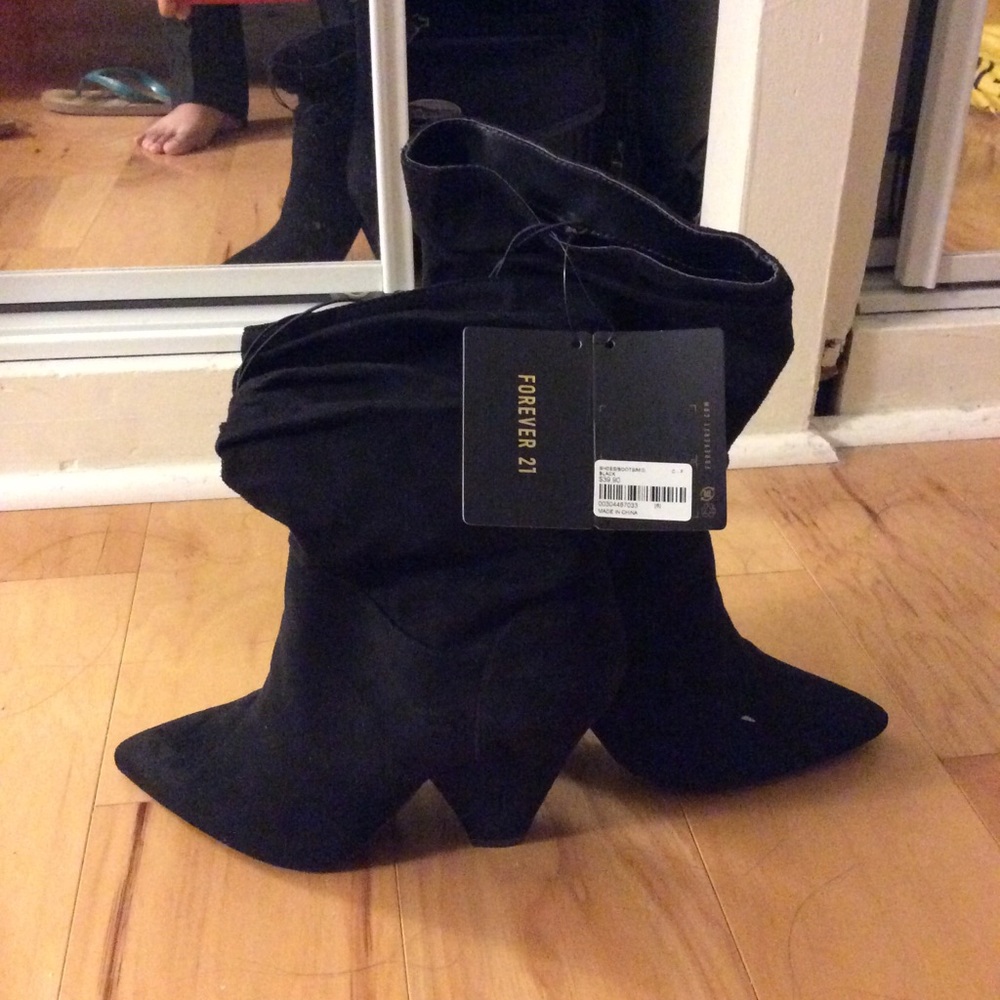Pre loved Forever 21 slouchy boots